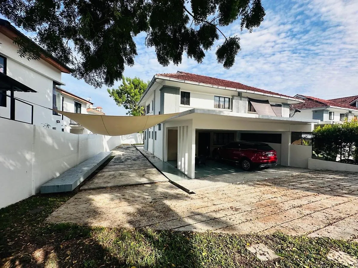 New Island Luxe Retreat Vacation Home 14Pax Nearby Gurney Tanjung Bungah
