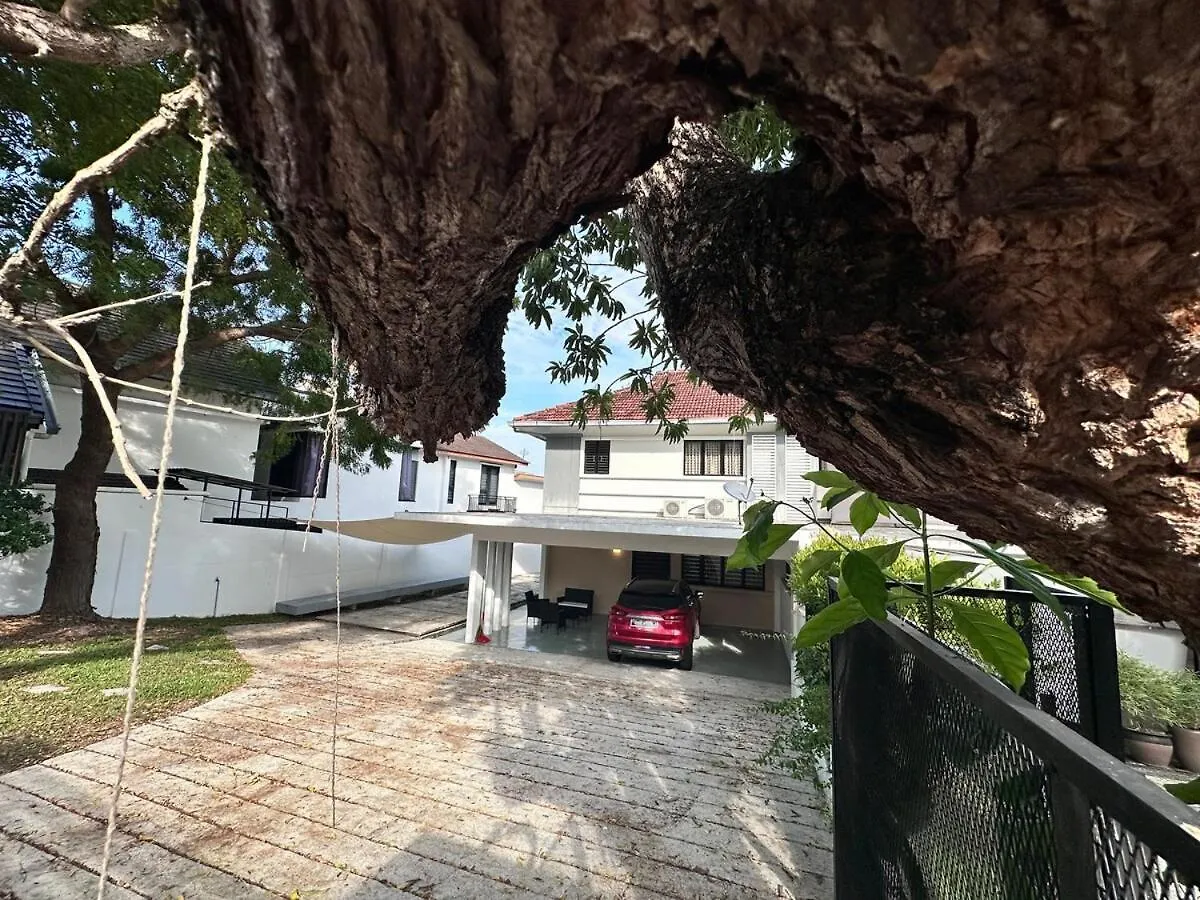 New Island Luxe Retreat Vacation Home 14Pax Nearby Gurney Tanjung Bungah  Holiday home Tanjung Bungah (Penang)